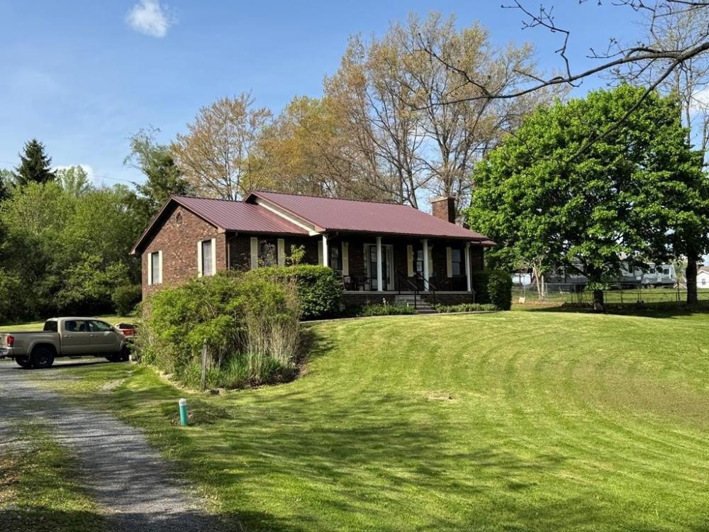 Currently Displayed Property Photo