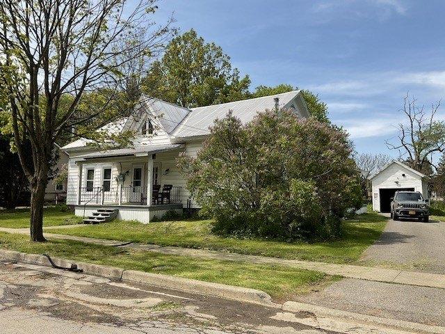 Currently Displayed Property Photo