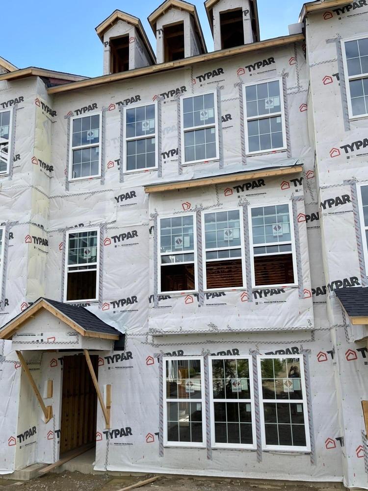 Currently Displayed Property Photo