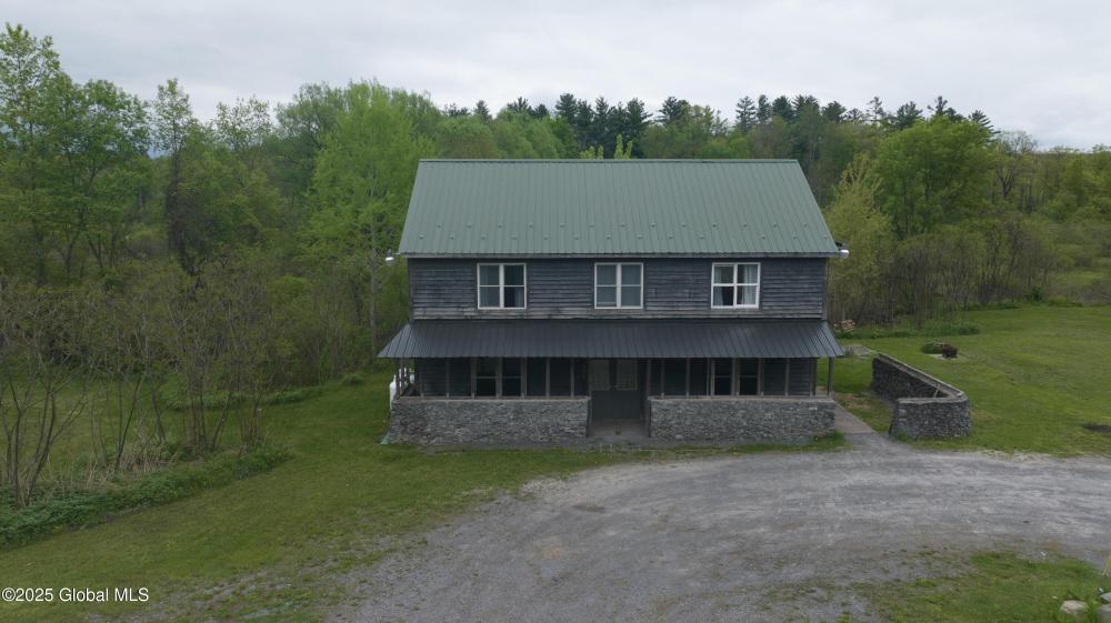 Currently Displayed Property Photo