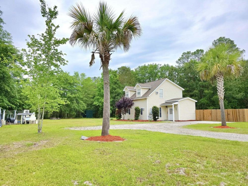 Currently Displayed Property Photo