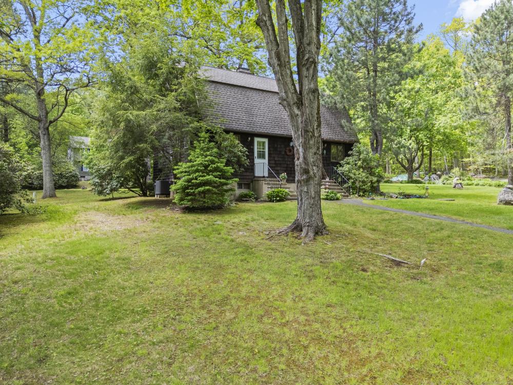 Currently Displayed Property Photo
