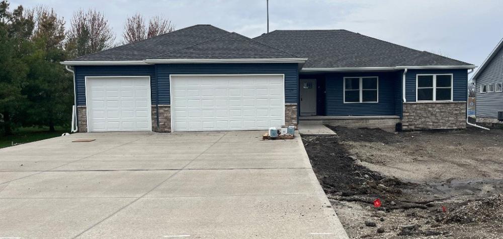Currently Displayed Property Photo