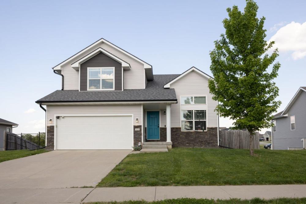 Currently Displayed Property Photo