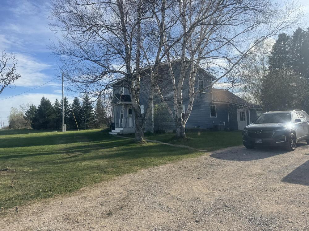 Currently Displayed Property Photo