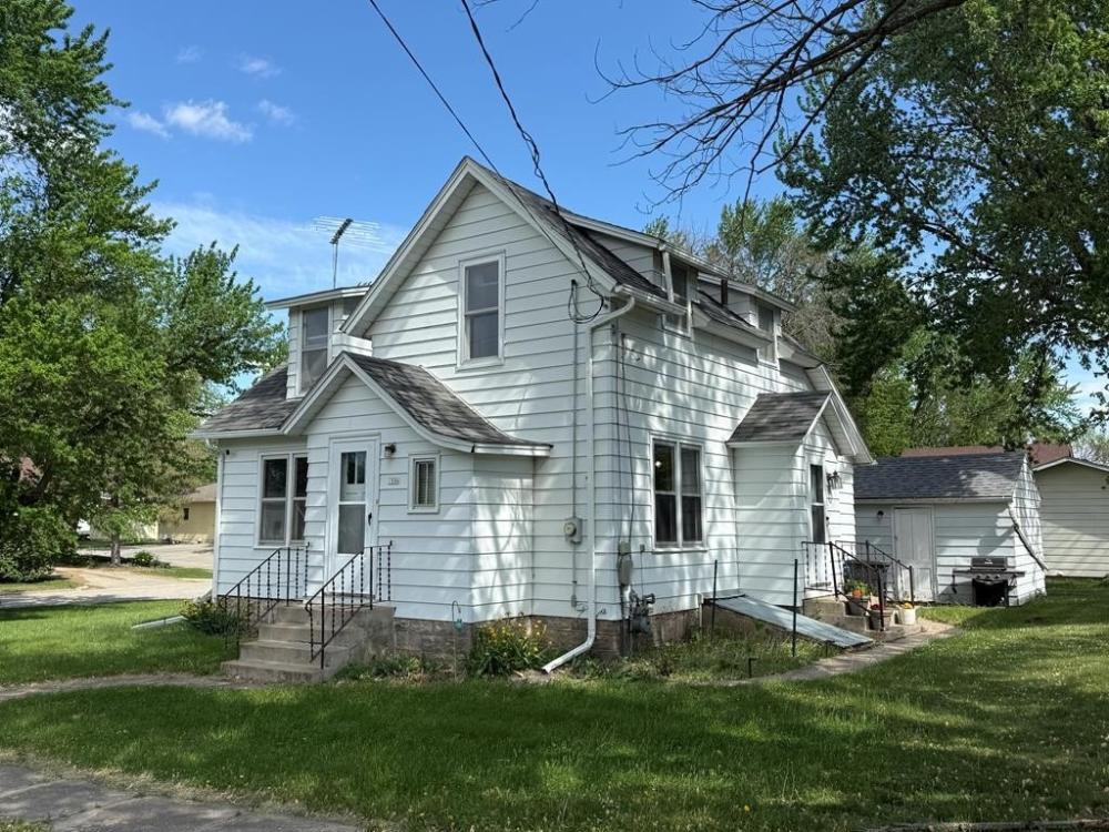 Currently Displayed Property Photo