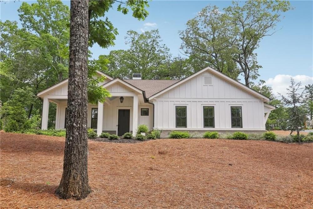 Currently Displayed Property Photo