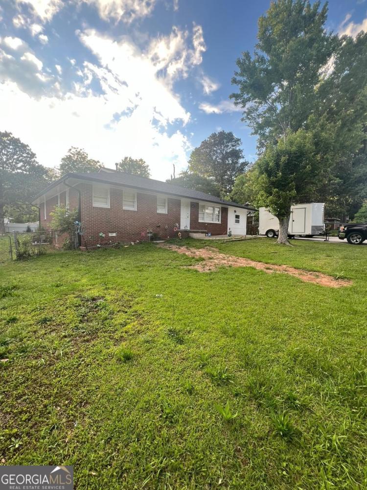 Currently Displayed Property Photo