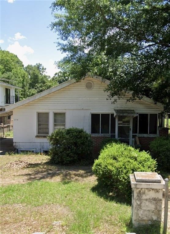 Currently Displayed Property Photo