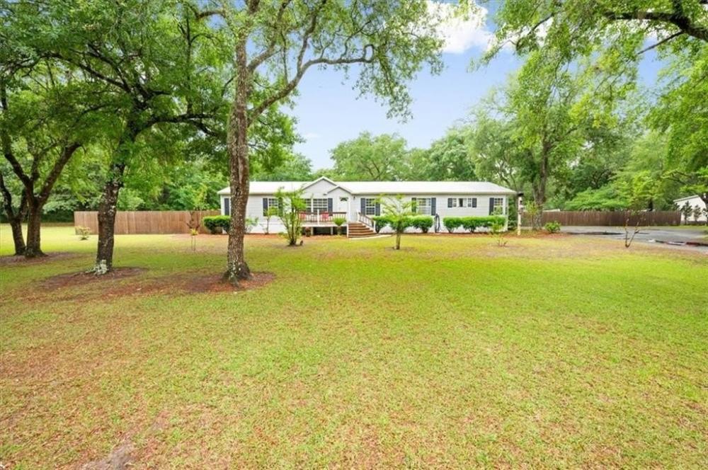 Currently Displayed Property Photo