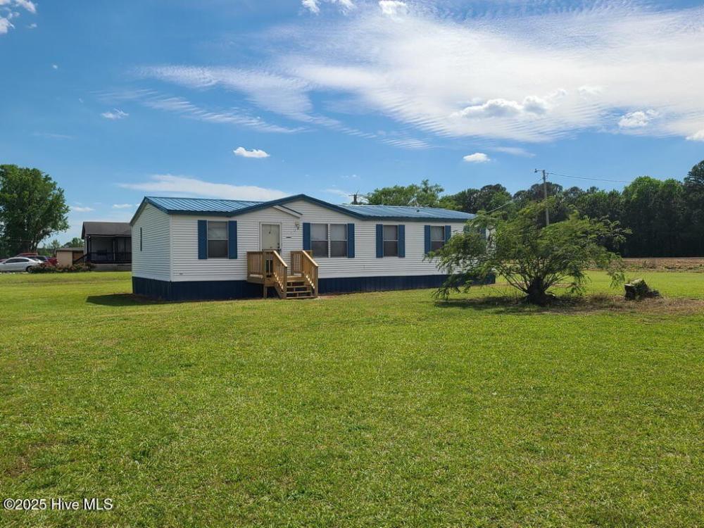 Currently Displayed Property Photo