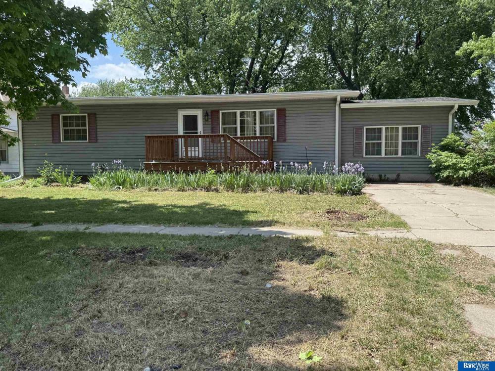 Currently Displayed Property Photo
