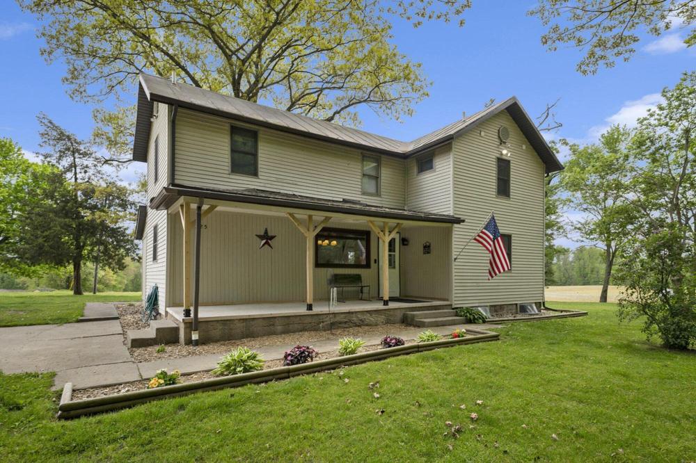 Currently Displayed Property Photo