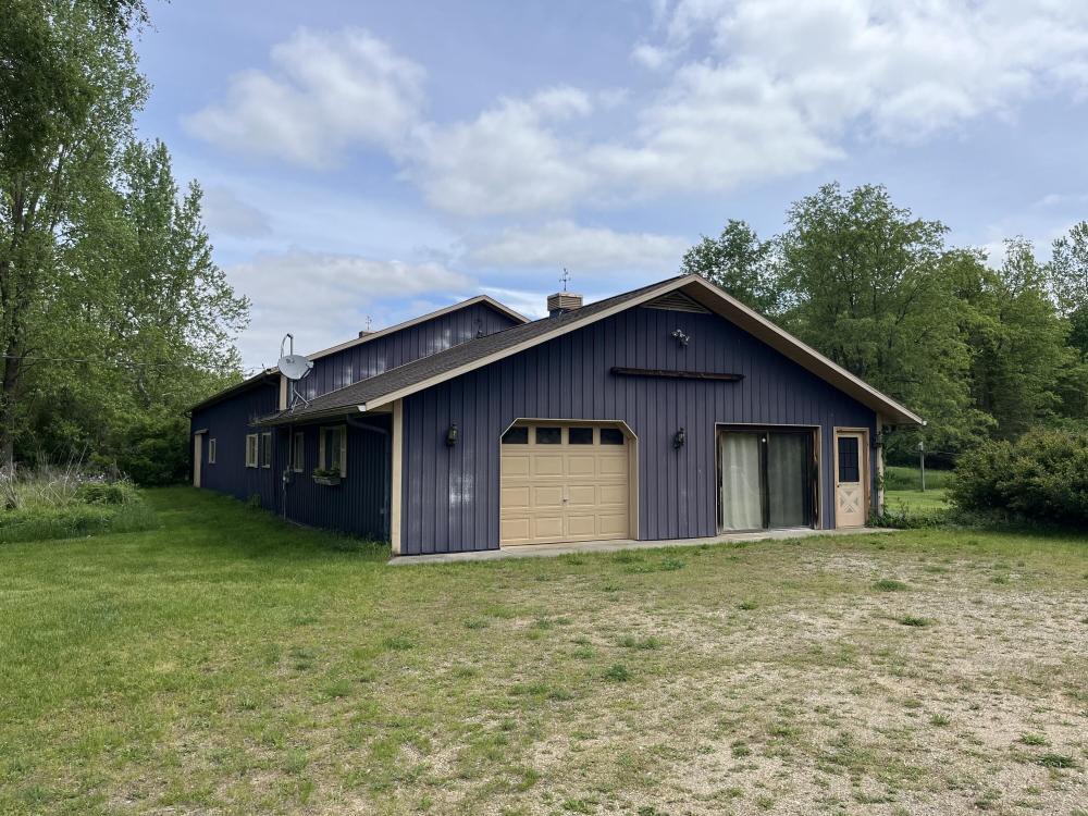 Currently Displayed Property Photo