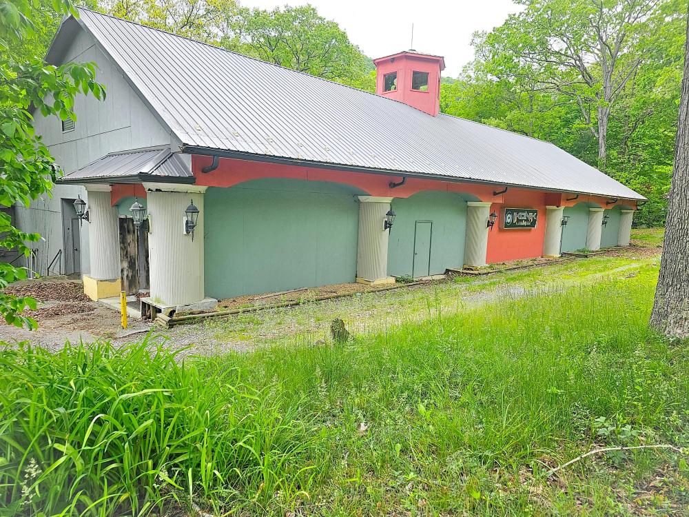 Currently Displayed Property Photo