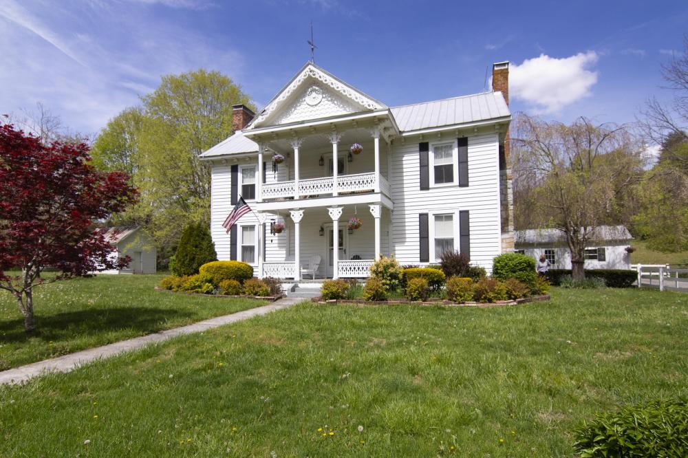 Currently Displayed Property Photo