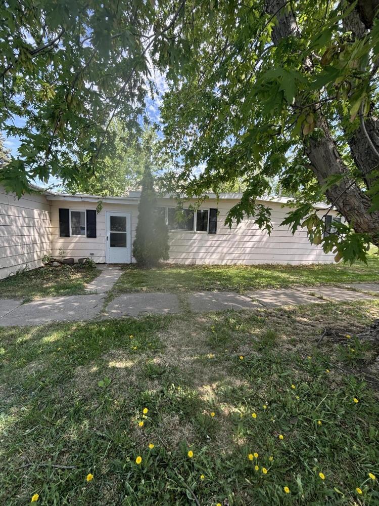 Currently Displayed Property Photo