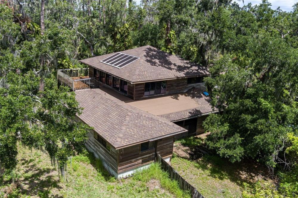 Currently Displayed Property Photo