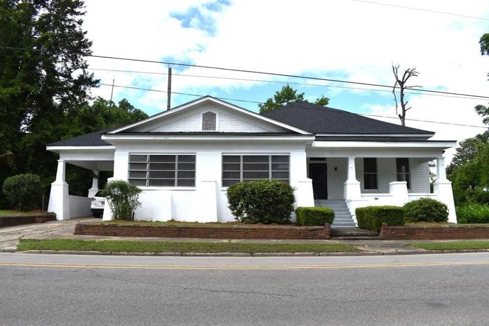 Currently Displayed Property Photo
