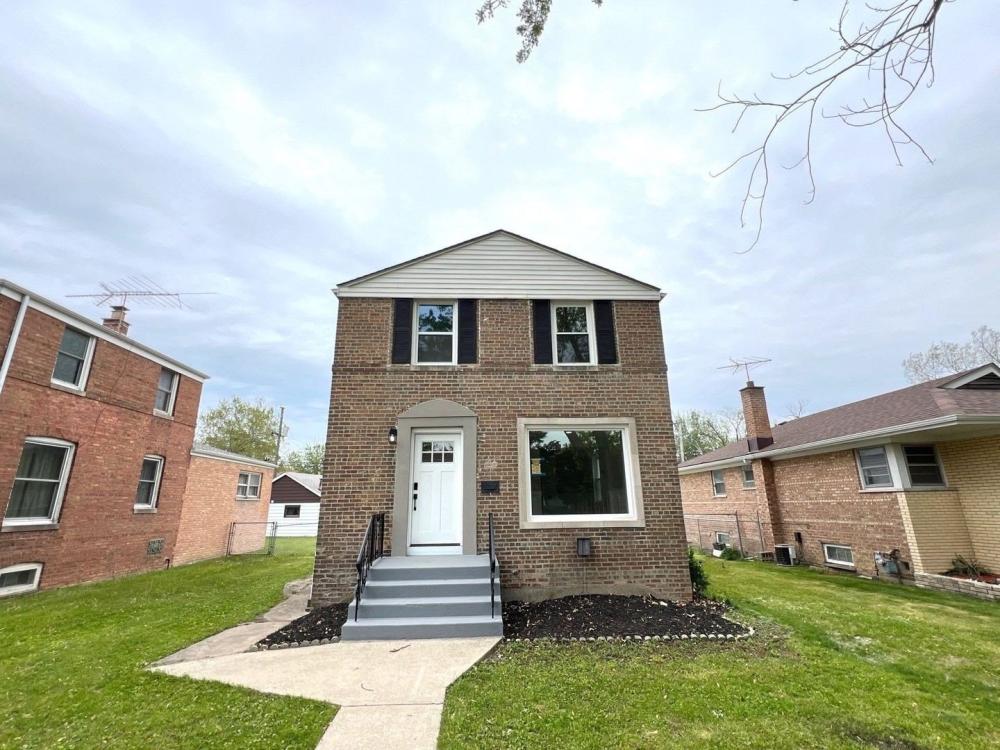 Currently Displayed Property Photo