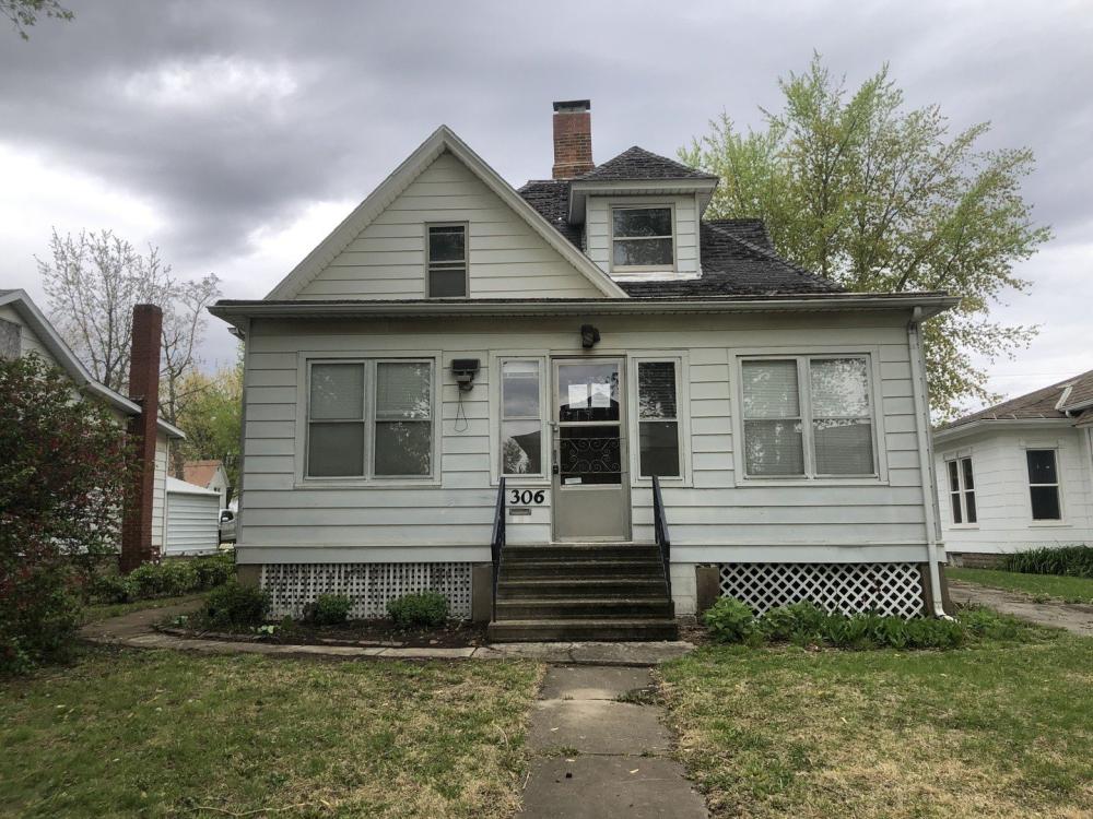 Currently Displayed Property Photo