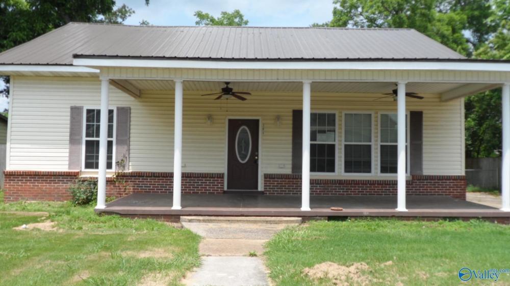 Currently Displayed Property Photo