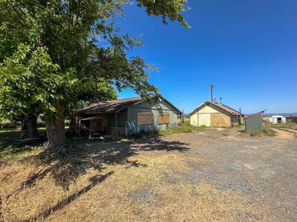 Currently Displayed Property Photo