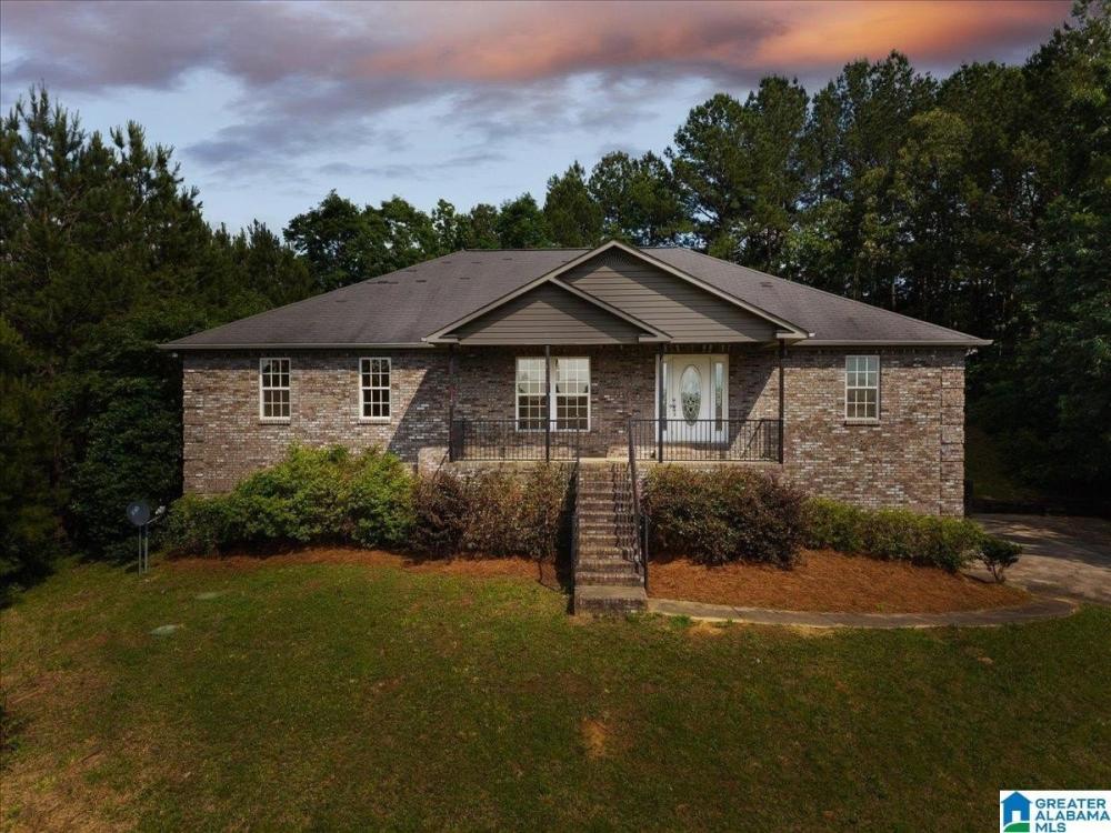 Currently Displayed Property Photo