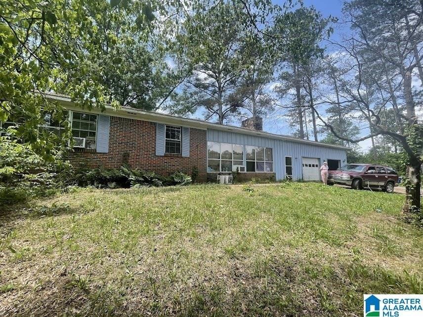 Currently Displayed Property Photo