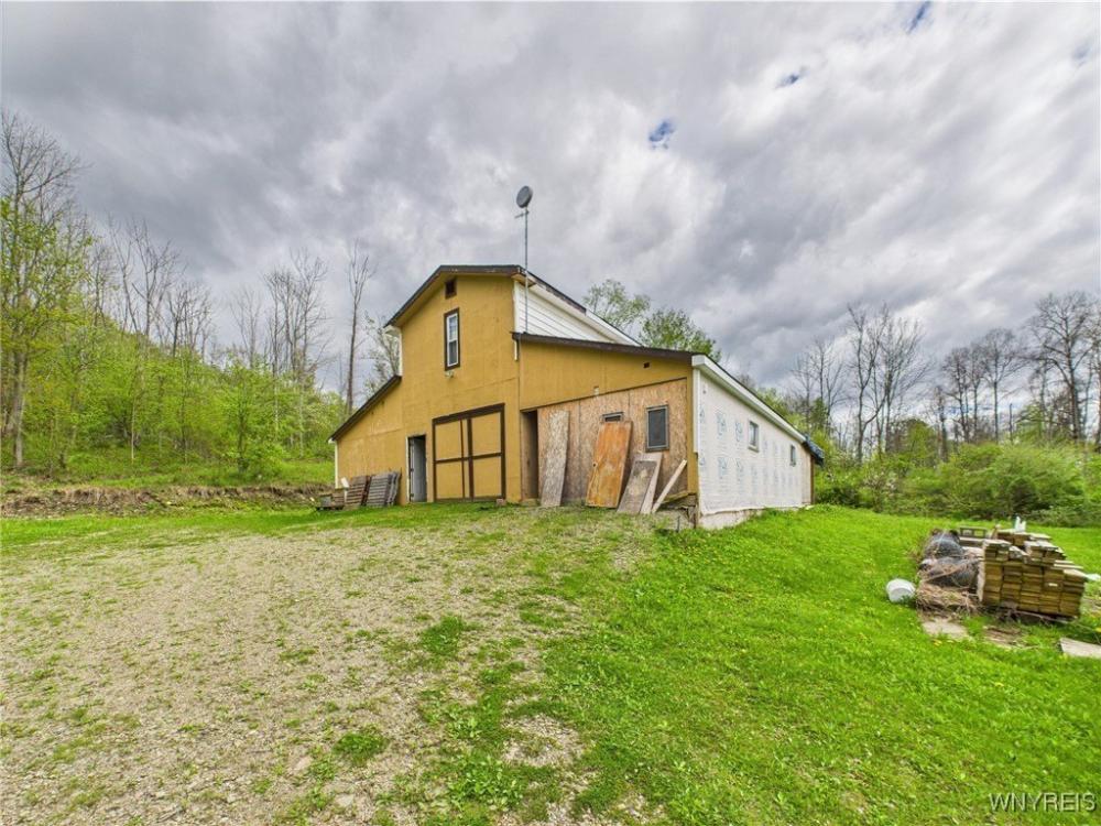Currently Displayed Property Photo