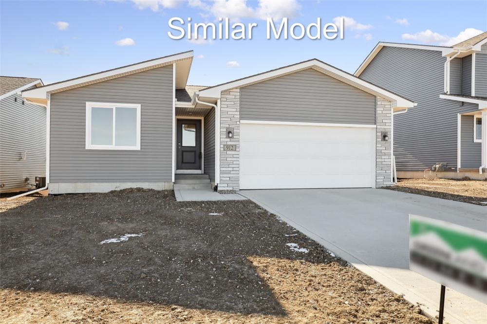 Currently Displayed Property Photo