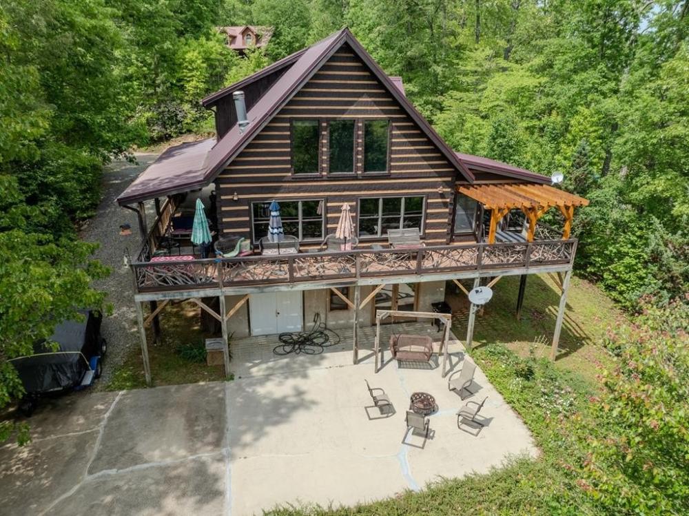 Currently Displayed Property Photo