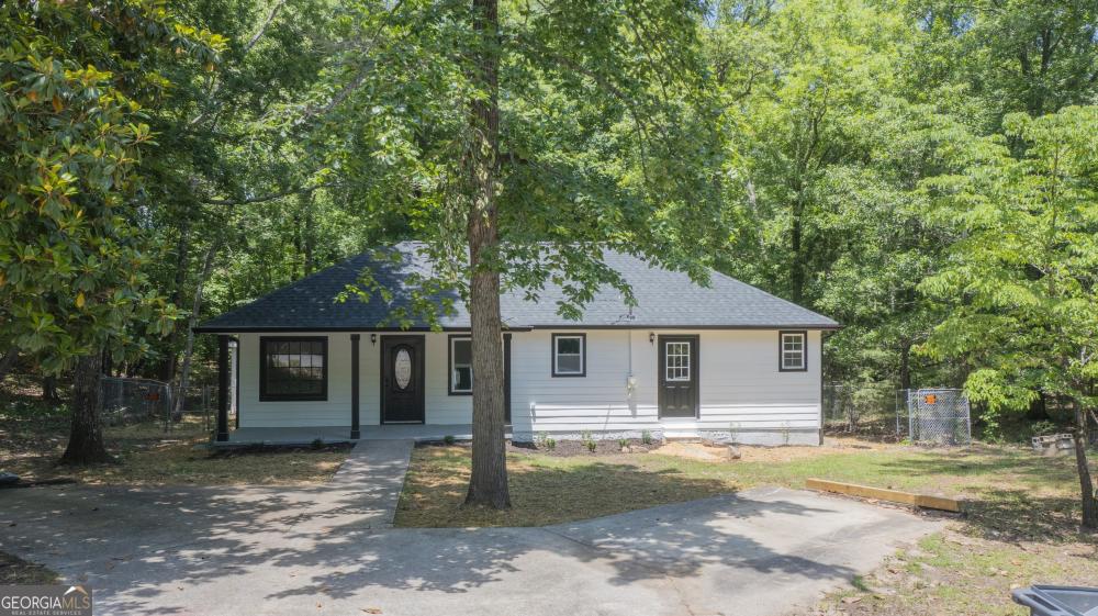 Currently Displayed Property Photo