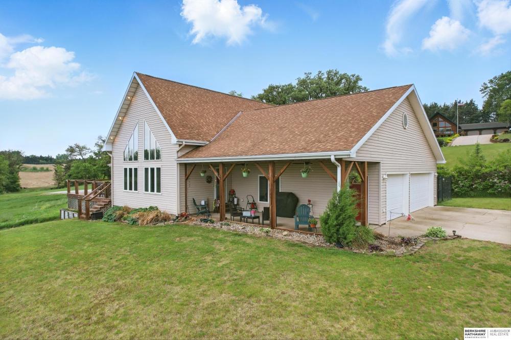 Currently Displayed Property Photo