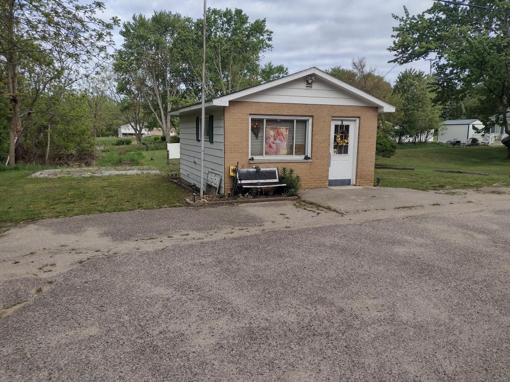 Currently Displayed Property Photo
