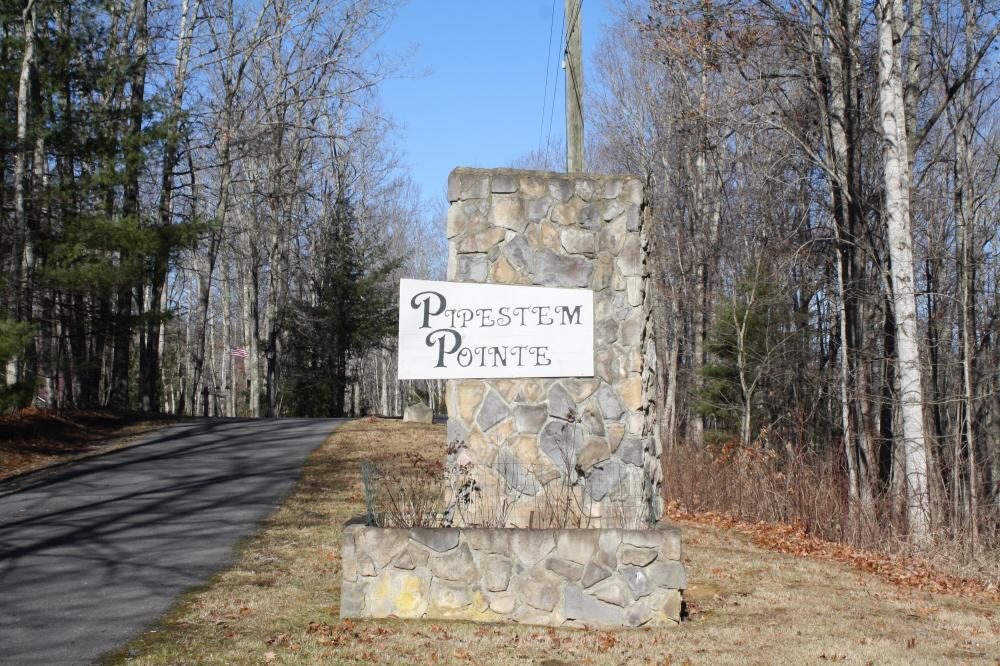 Currently Displayed Property Photo