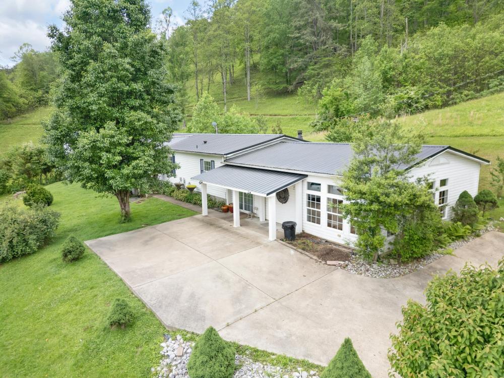 Currently Displayed Property Photo