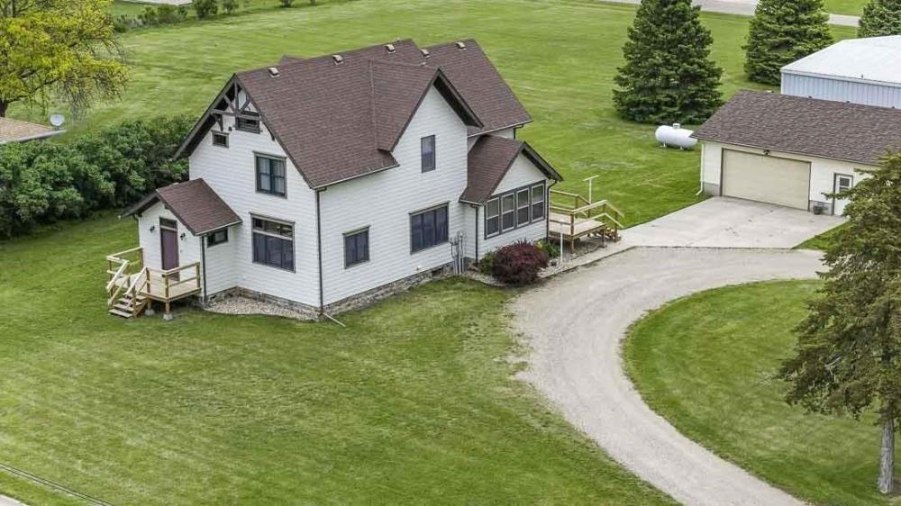 Currently Displayed Property Photo