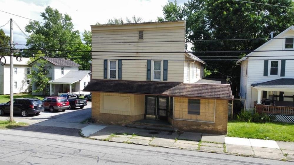 Currently Displayed Property Photo