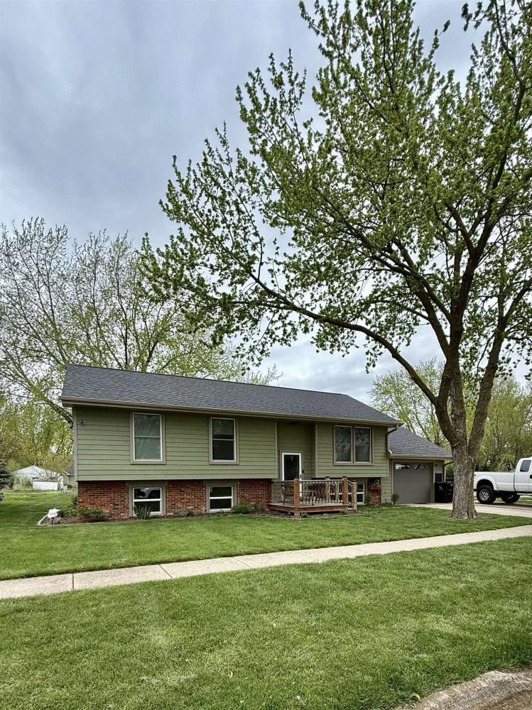 Currently Displayed Property Photo