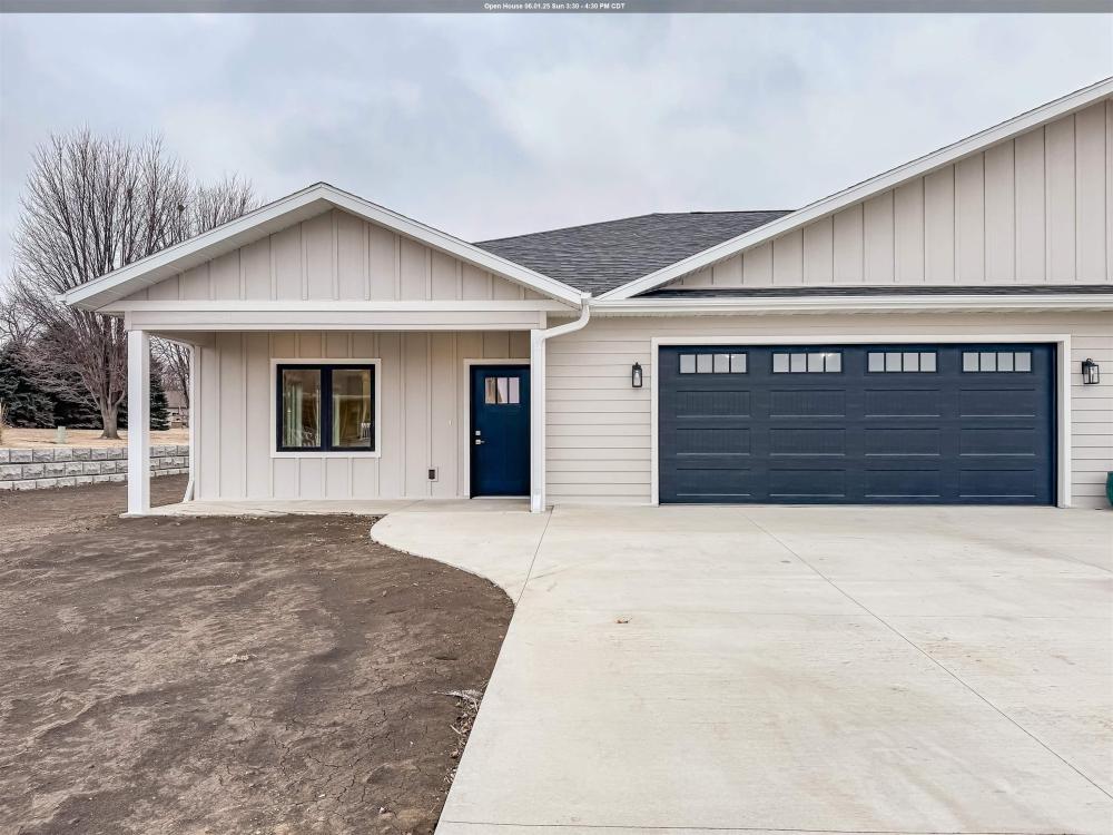 Currently Displayed Property Photo