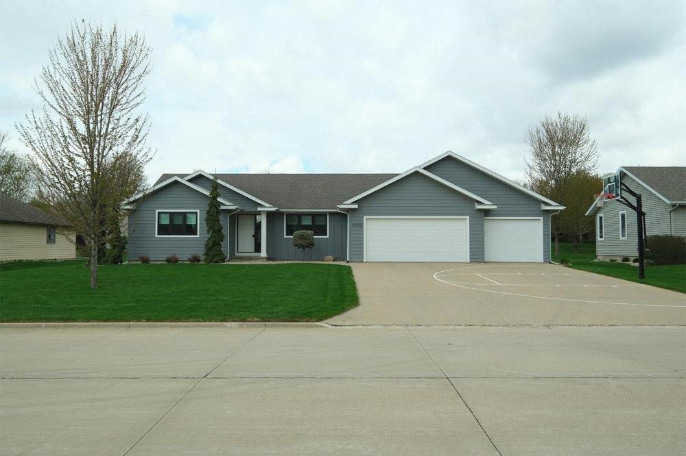 Currently Displayed Property Photo