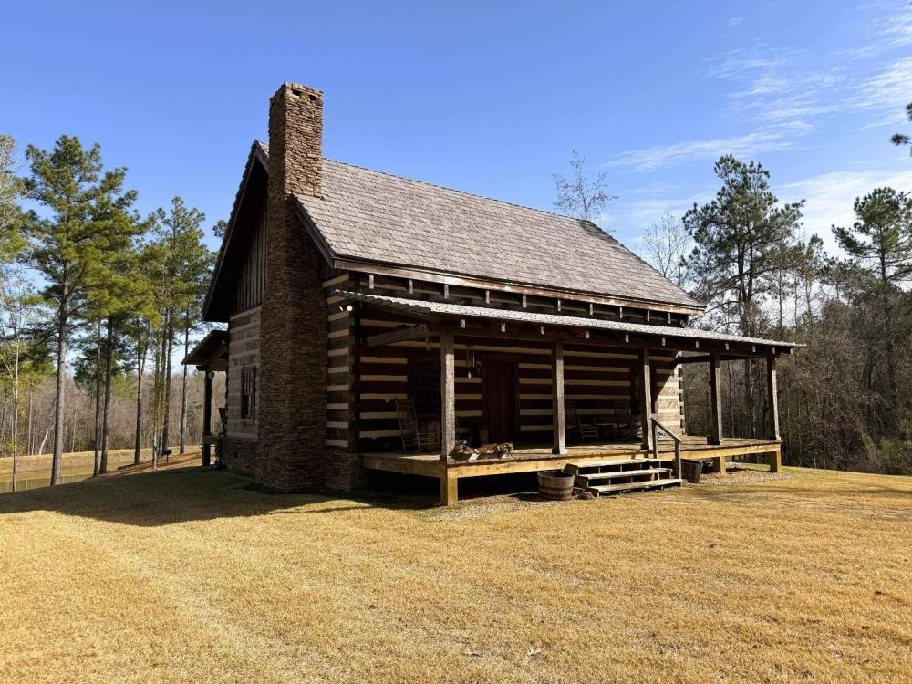 Currently Displayed Property Photo