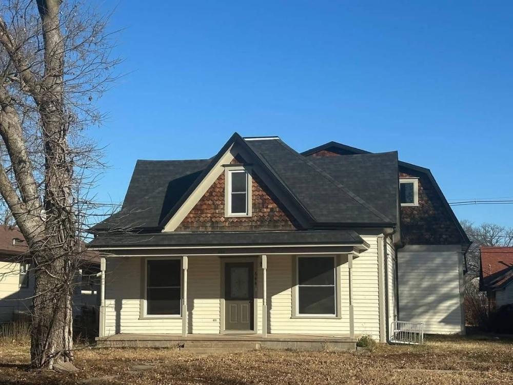 Currently Displayed Property Photo