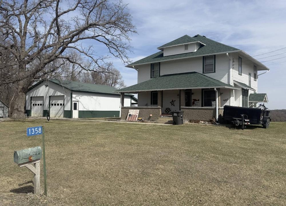 Currently Displayed Property Photo