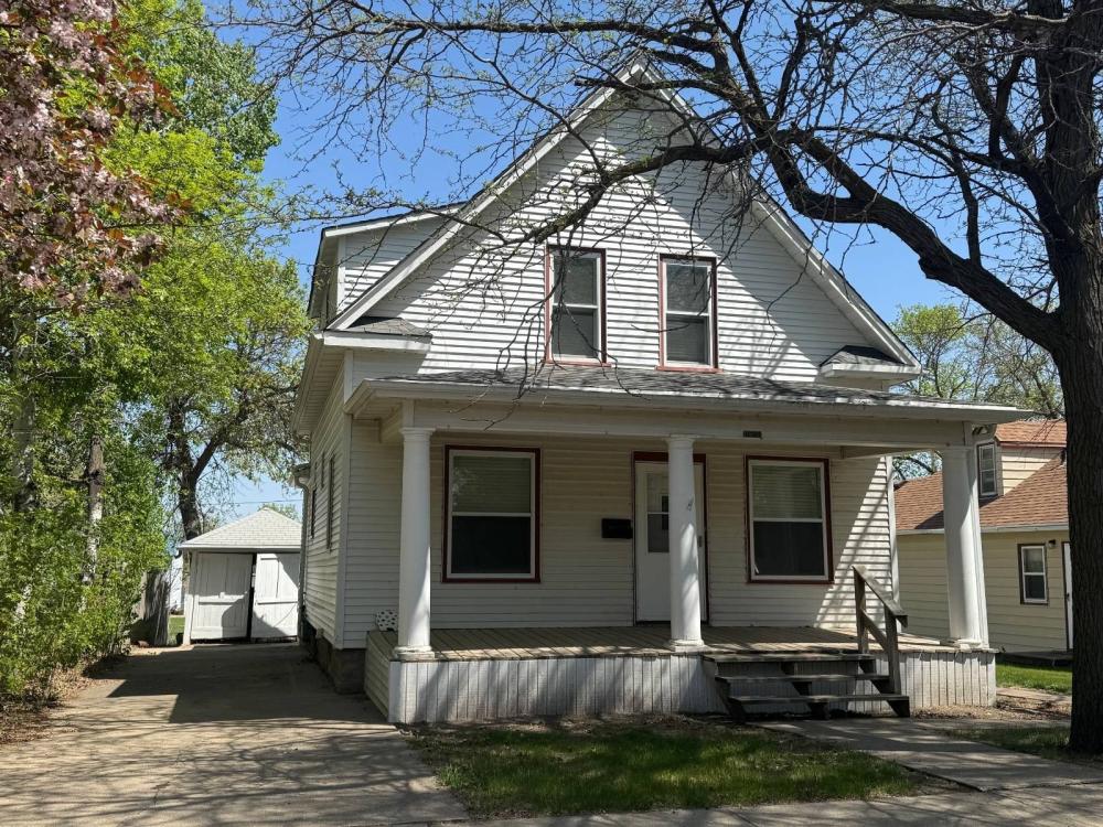 Currently Displayed Property Photo