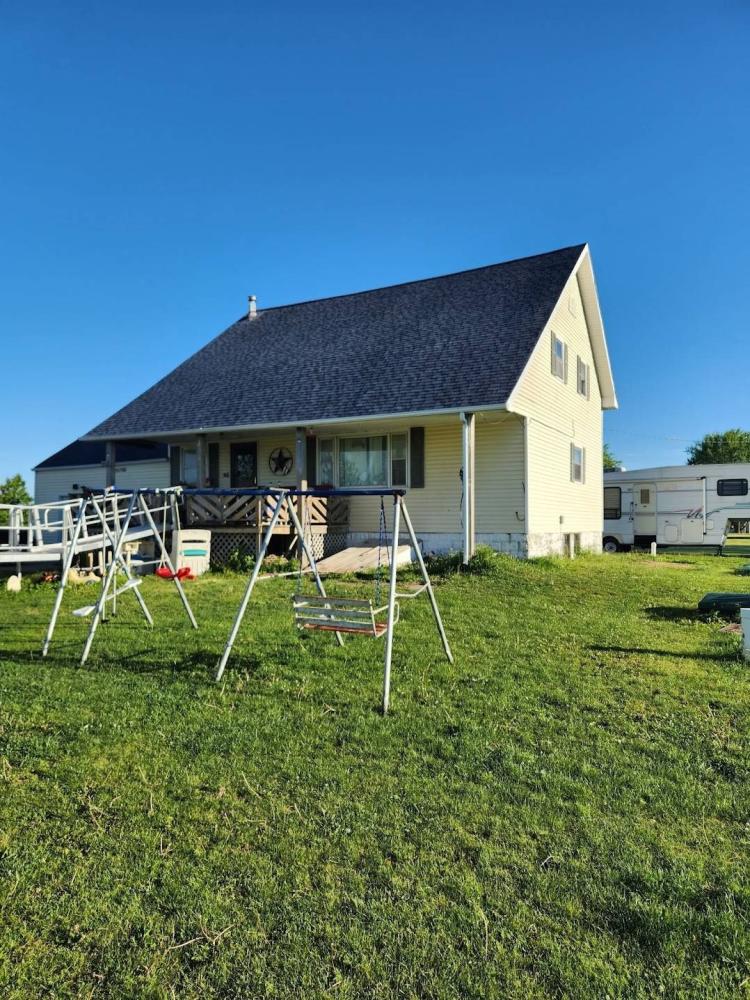 Currently Displayed Property Photo