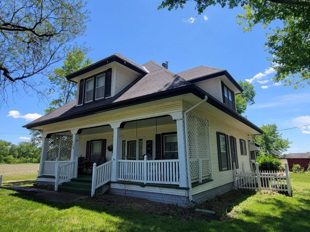 Currently Displayed Property Photo