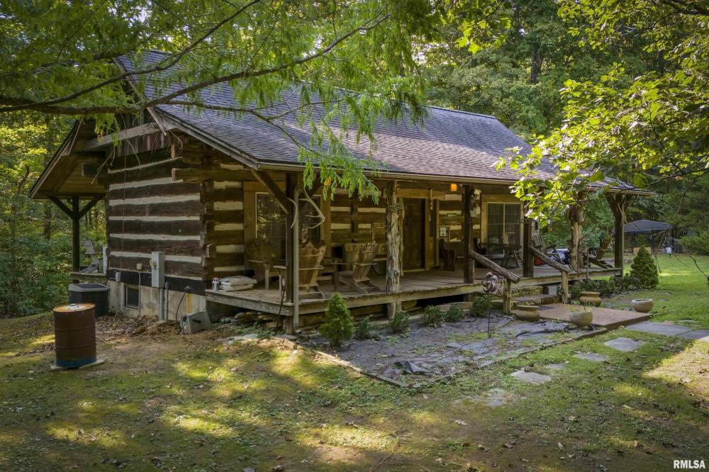 Currently Displayed Property Photo