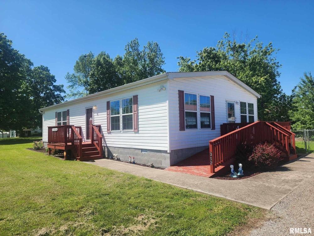 Currently Displayed Property Photo